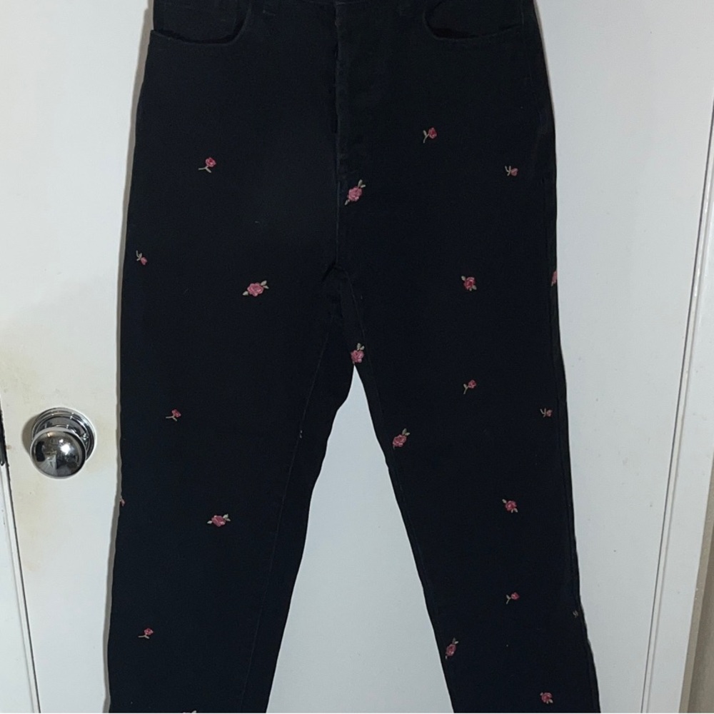 PacSun Black Denim Jeans w/ Pink Floral Embroidery Button Fly 24” W /0/XS